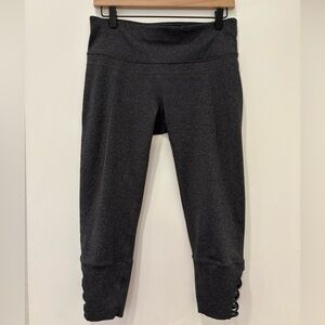 Prana Charcoal Heathered Brown cropped Leggings Sz M yoga workout athleisure